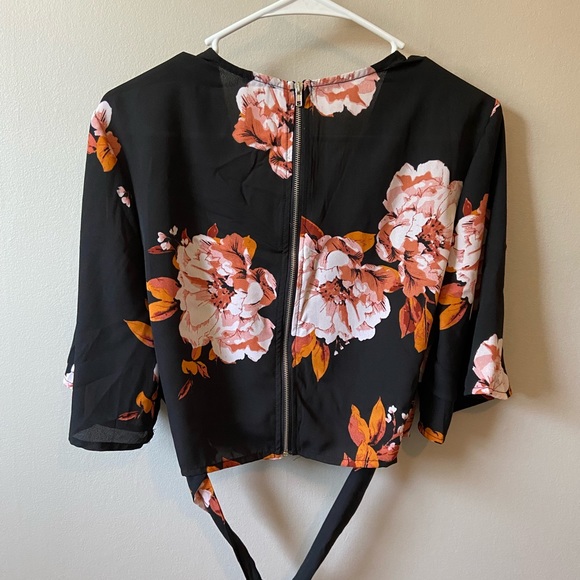 Charlotte Russe Black/Orange Floral Crop Top Sz XL - Picture 7 of 11